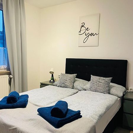 Quartier 7 - Zentral Gelegene Ferienwohnung Mit Stadtblick Бремерхавен Екстериор снимка