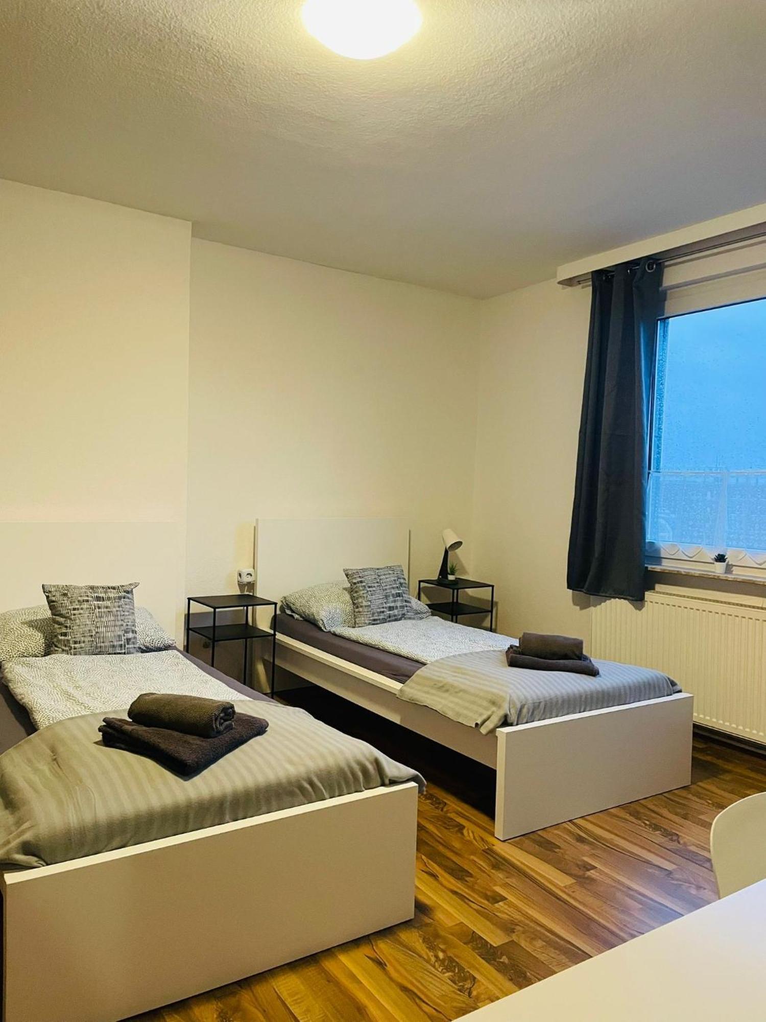Quartier 7 - Zentral Gelegene Ferienwohnung Mit Stadtblick Бремерхавен Екстериор снимка
