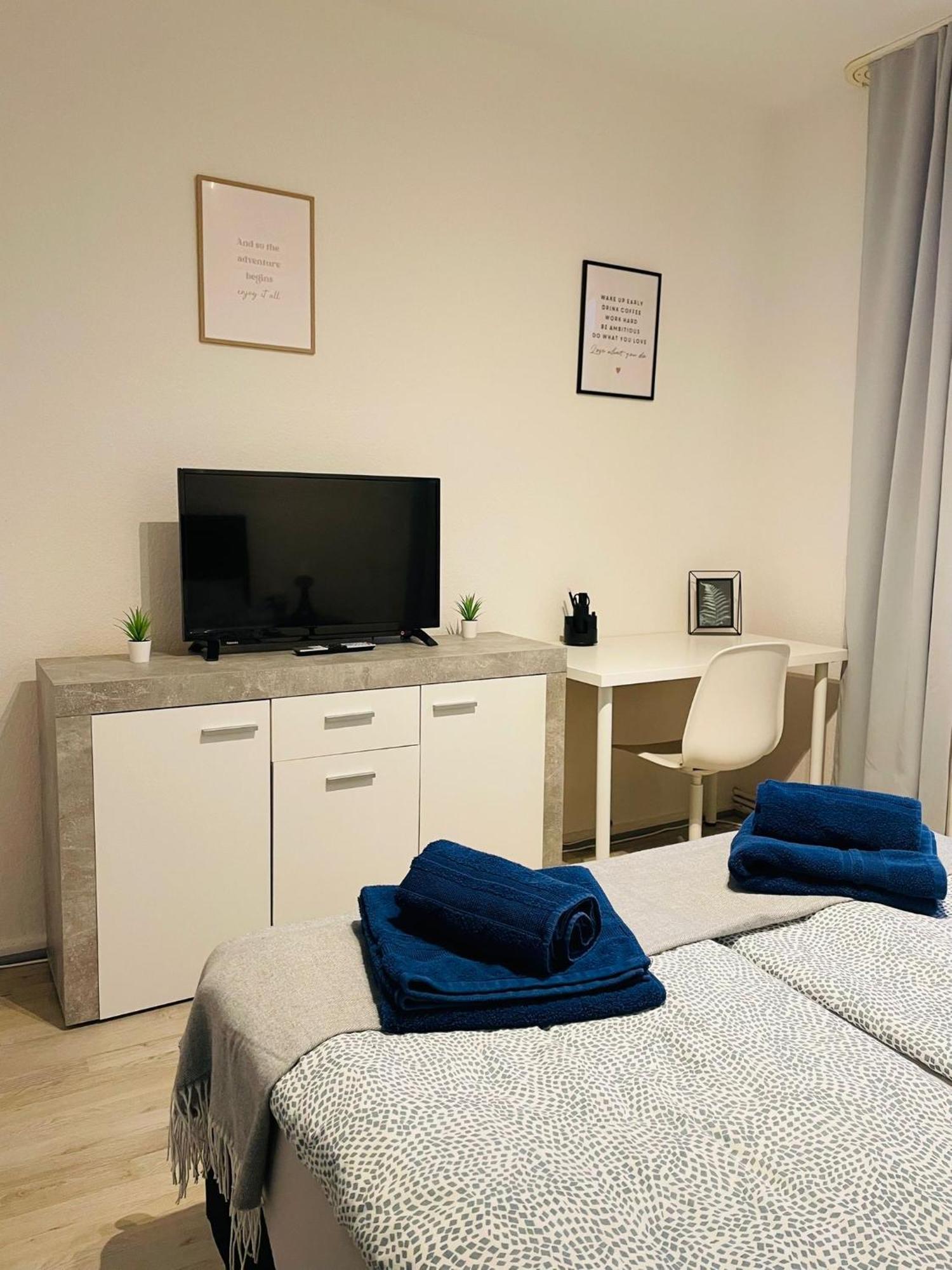 Quartier 7 - Zentral Gelegene Ferienwohnung Mit Stadtblick Бремерхавен Екстериор снимка
